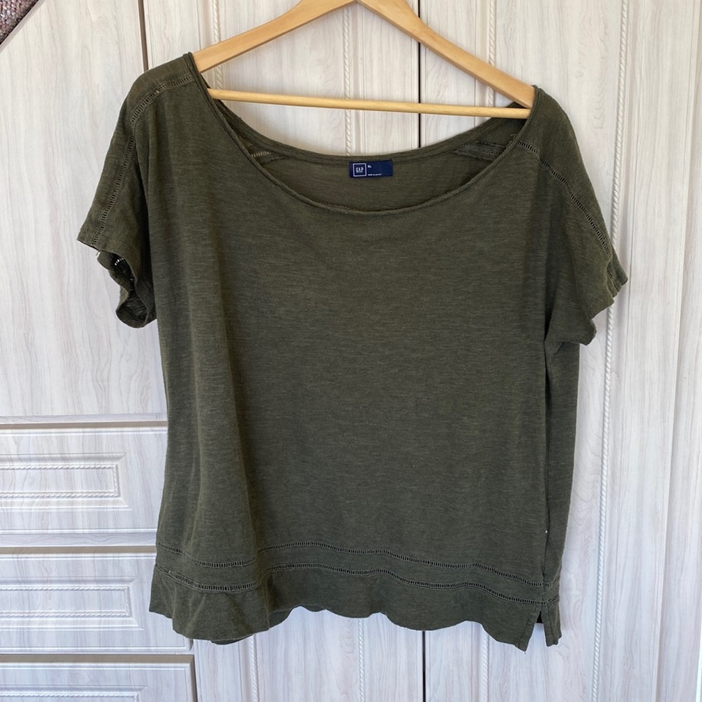 Gorgeous Ivy Green Tee